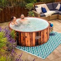 Swimming Pools & Hot Tubs