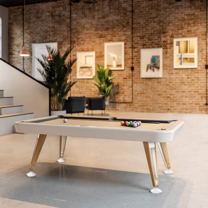 RS Barcelona Diagonal American Fibre Bed Pool Dining Table