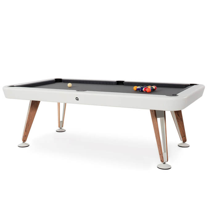 Graded Stock: RS Barcelona Diagonal American Pool Dining Table