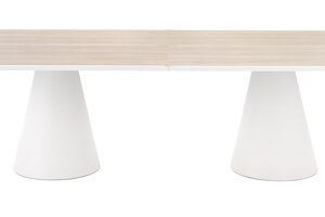 The Dada Indoor Tennis Table foot.