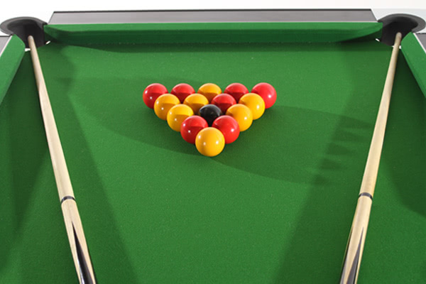 Accessories supplied with the Deluxe Foldaway pool table