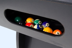 Ball return system on the Pro American