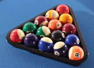 Free pool table accessories supplied with the Tekscore Folding Pool Table