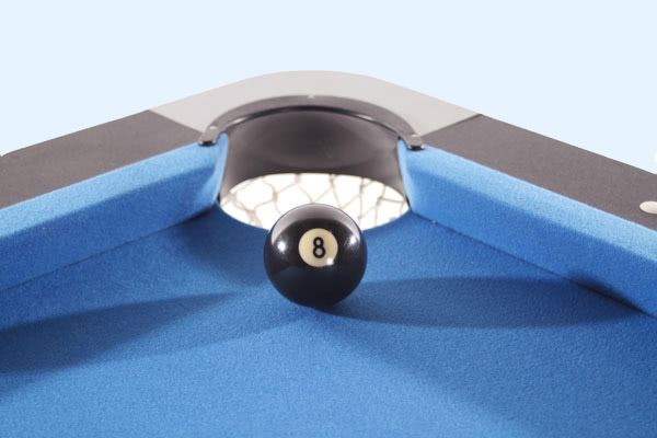 Quality cushions and cloth make the Tekscore a great player