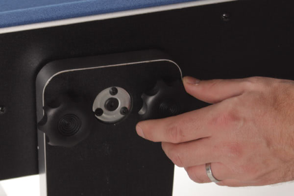 Easy to use ergonomic hand screws