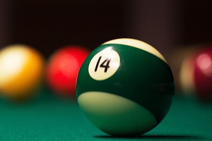 American pool balls on the Houdini table