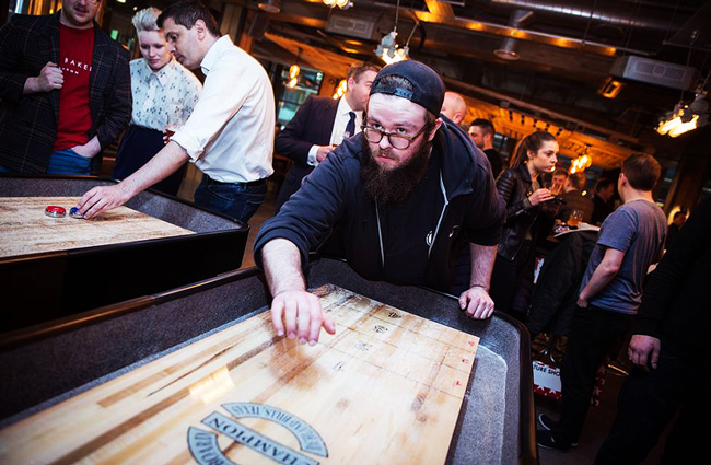 A game of shuffleboard