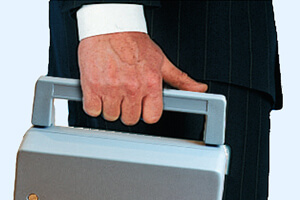 Carry handle on the SC 303 coin counter