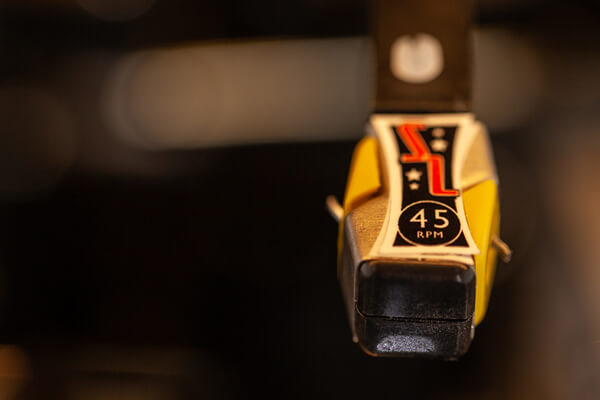 The needle on the Marshall Vinyl jukebox record player.