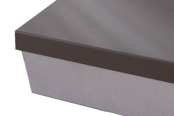 The Pureline California outdoor/indoor table top corner.
