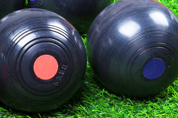 The Garden Bowls set.