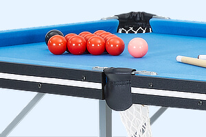Balls on the Tekscore Compact table.