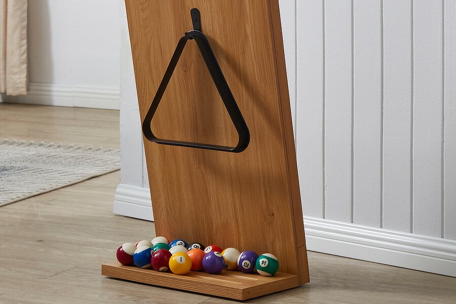 The Launcher cue rack.