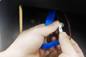 Connecting the Jurassic Park pinball topper.