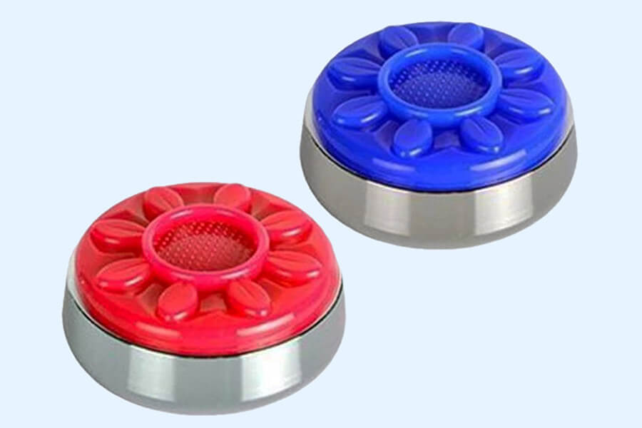 The Sun-glo Shuffleboard Generic pucks in red and blue.