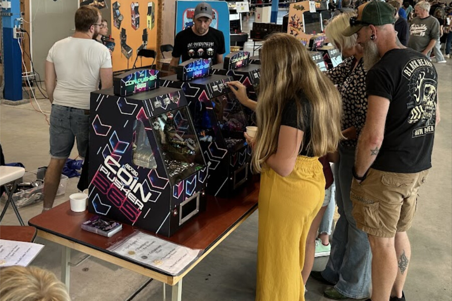 The Arcadepro coin pusher.