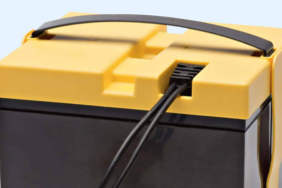 The Peg Perego 24v 8Ah Lead Acid Battery.