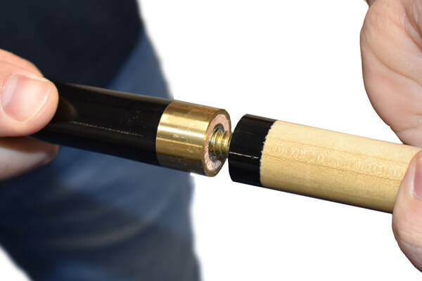 The screw joint on the Regent pool cue.