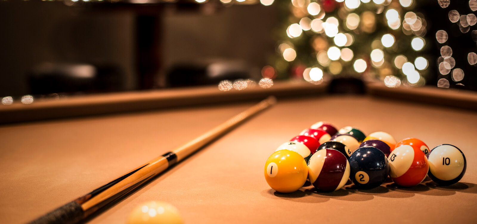 A Supreme Winner pool table.