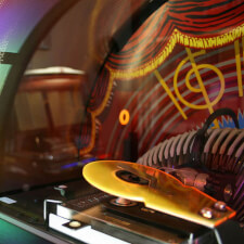 Bubbler walnut Jukebox disk system.