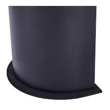 The Tekscore poker table's rounded foot.