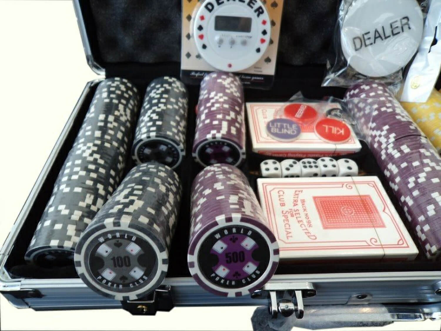 World Poker Club 300pc Numbered Poker Chip Set High Denominations