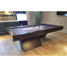 The Houdini in Wenge with a custom-printed cloth