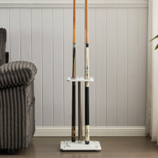 The Slim cue stand in white.
