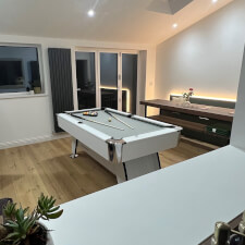 Strikeworth Lynx Pro 6ft Pool Table.