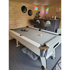 A customer's Lynx Pro in their games room.