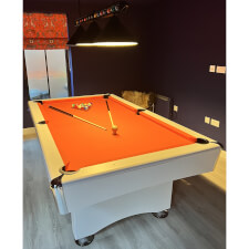 The Nevada in white with Orange cloth.