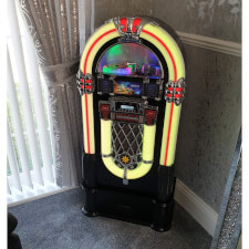 Pureline 105 Retro Bluetooth & CD Jukebox in Black Finish.