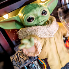 The Mandalorian Pro pinball machine character