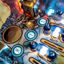 The Mandalorian Premium pinball graphics.