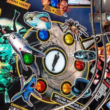 Stern James Bond 007  Limited Edition Pinball machine artwork.