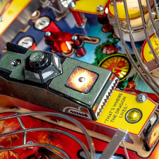 Stern James Bond 007  Limited Edition Pinball machine artwork.