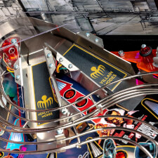 Stern James Bond 007  Limited Edition Pinball machine features.