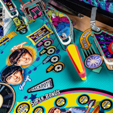 Stern Beatles Pinball Platinum artwork.