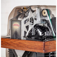 A detail of the Vinyl Beat.