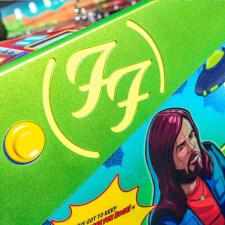 The Foo Fighters LE pinball machine details.