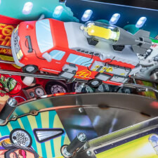 The Foo Fighters LE pinball machine details.