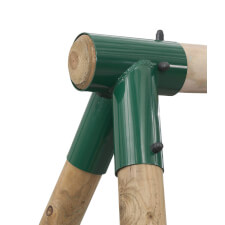 The strong leg brace.