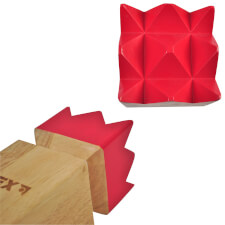 The Kub Pro king piece details.