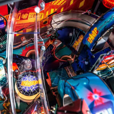 The Stern Venom LE Pinball Playfiel Details.