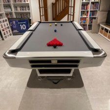 The LA Pro Pool Table in white with Bankers Grey Cloth.