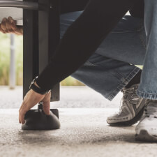 The Cornilleau 740 Longlife Indoor Tennis Table foot.