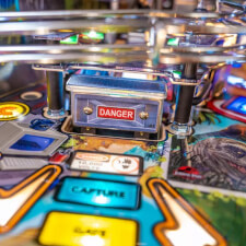 Stern Jurassic Park 30th Anniversary Edition pinball features.