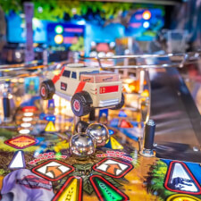 Stern Jurassic Park 30th Anniversary Edition pinball features.