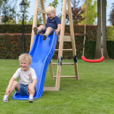 Kids playing in Ava Playground centre.
