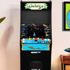 Arcade1Up Street Fighter II: Deluxe Arcade Machine In Action!